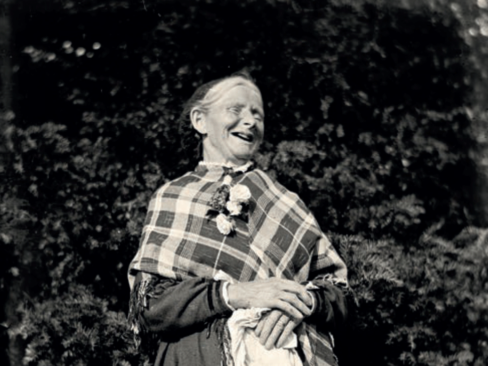 The Galway shawl through the Clonbrock lens